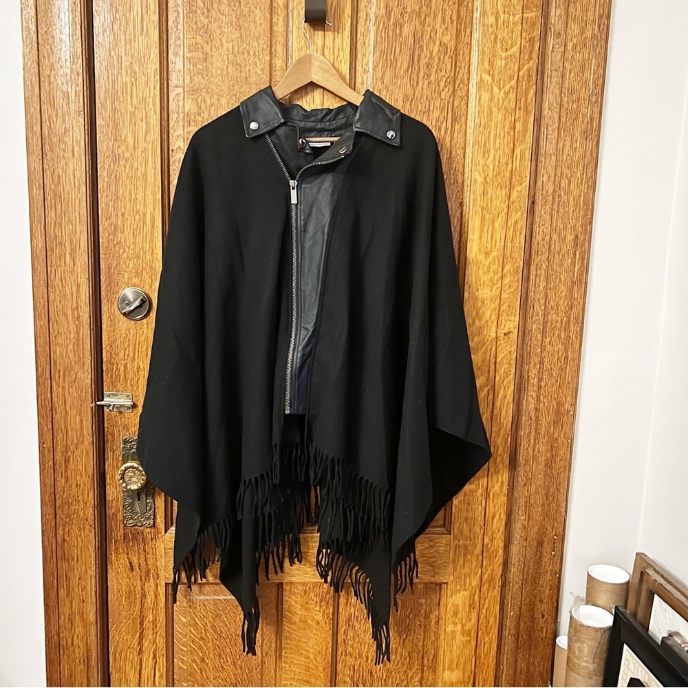 New York & Company Black Fringe Poncho Faux Leather Moto Zip Wrap M/L 3361 - Picture 3 of 11